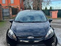 Usata Ford Fiesta 71 CV (52 kW) 2012 Nero Utilitaria