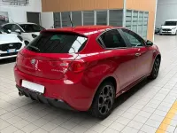 Usata Alfa Romeo Giulietta Super 120 CV (88 kW) 2017 Rosso Utilitaria