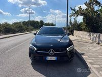 Usata Mercedes A180 109 CV (80 kW) 2019 Nero Berlina