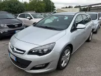 Usata Opel Astra S 101 CV (74 kW) 2013 Grigio Station wagon
