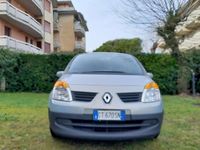 Usata Renault Modus Expression 75 CV (55 kW) 2005 Argento Monovolume