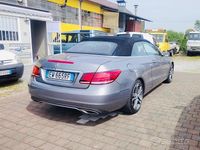 Usata Mercedes E220 170 CV (125 kW) 2014 Blu Cabrio