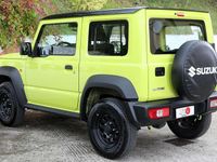 Second-hand Suzuki Jimny 102 CP (75 kW) 2022 Galben SUV