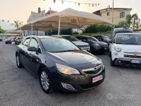 Usata Opel Astra Cosmo 110 CV (80 kW) 2010 Grigio Berlina