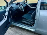 Usata Toyota Yaris Sol 90 CV (66 kW) 2006 Utilitaria