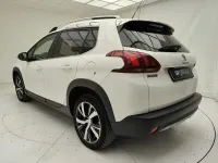 Usata Peugeot 2008 Allure 120 CV (88 kW) 2019 Bianco SUV