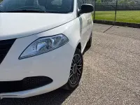 Gebraucht Lancia Ypsilon 69 PS (50 kW) 2015 Weiß Kleinwagen