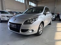 Usata Renault Scénic III Luxe 110 CV (80 kW) 2010 Grigio Monovolume