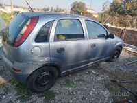 Usado Opel Corsa 101 CV (74 kW) 2003 Azul Berlina