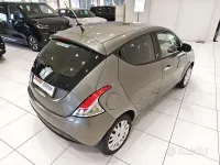 Usata Lancia Ypsilon Gold 95 CV (69 kW) 2015 Grigio Utilitaria