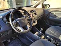Usata Kia Rio EX 90 CV (66 kW) 2013 Nero Berlina