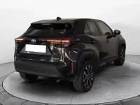 Usata Toyota Yaris Cross Trend 116 CV (85 kW) 2023 Deep black SUV