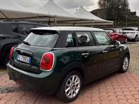 Usata Mini Cooper D 115 CV (84 kW) 2017 Verde Utilitaria