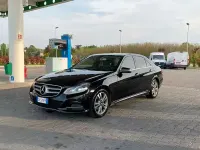 Usata Mercedes E220 Premium 170 CV (125 kW) 2013 Nero Berlina