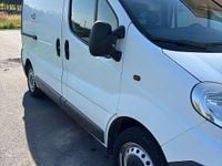 Usata Opel Vivaro 114 CV (83 kW) 2008 Bianco Monovolume