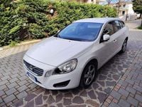 Usata Volvo V60 Ocean Race 114 CV (83 kW) 2012 Bianco Station wagon