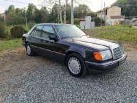Usata Mercedes 260 160 CV (117 kW) 1989 Nero Berlina
