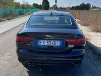 Usata Jaguar XE 179 CV (131 kW) 2019 Blu/azzurro Berlina