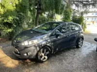 Usata Ford Fiesta 90 CV (66 kW) 2010 Nero Utilitaria