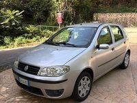 Usata Fiat Punto Dynamic 69 CV (50 kW) 2005 Grigio Utilitaria