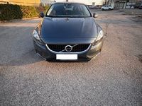 Usata Volvo V40 Ocean Race 120 CV (88 kW) 2016 Blu/azzurro Berlina