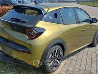 Nuova Lancia Ypsilon 101 CV (74 kW) 2026 Oro Utilitaria