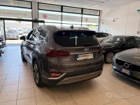 Usata Hyundai Santa Fe XPrime 200 CV (147 kW) 2018 Grigio SUV
