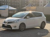 Usata Toyota Verso Active 126 CV (92 kW) 2013 Bianco Monovolume