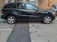 Usata Mercedes ML320 224 CV (164 kW) 2006 Nero SUV