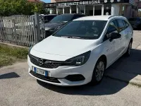 Usata Opel Astra Business Elegance 105 CV (77 kW) 2022 Bianco Utilitaria
