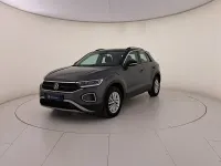 Usata VW T-Roc Life 150 CV (110 kW) 2025 Indium grey metallizzato nero SUV