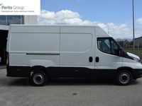 Usata Iveco Daily 155 CV (114 kW) 2020 Bianco / pastello Berlina