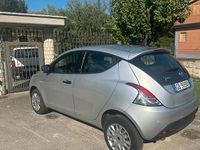 Usata Lancia Ypsilon 69 CV (50 kW) 2020 Grigio Utilitaria