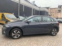 Usata VW Polo Life 95 CV (69 kW) 2021 Grigio scuro met Utilitaria