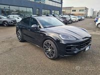 Usata Porsche Cayenne 470 CV (345 kW) 2024 Nero SUV