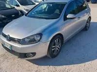 Usata VW Golf VI Comfortline 122 CV (89 kW) 2010 Argento Utilitaria
