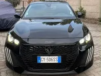 Usata Peugeot 208 Allure 101 CV (74 kW) 2025 Utilitaria