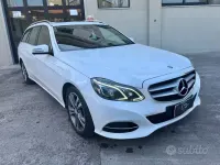 Usata Mercedes E250 Premium 204 CV (150 kW) 2016 Bianco Station wagon