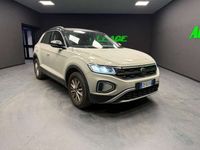 Usata VW T-Roc Life 110 CV (80 kW) 2023 Beige SUV
