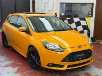 Usata Ford Focus ST 250 CV (183 kW) 2013 Giallo Berlina