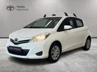 Usata Toyota Yaris 69 CV (50 kW) 2014 Bianco Utilitaria