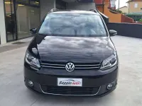 Usata VW Touran Comfortline 105 CV (77 kW) 2013 Nero metallizzato Monovolume