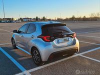 Usata Toyota Yaris 120 CV (88 kW) 2022 Grigio Utilitaria