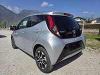Usata Toyota Aygo Connect Style 72 CV (52 kW) 2021 Argento Utilitaria