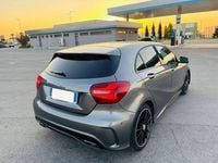 Usata Mercedes A160 Premium 90 CV (66 kW) 2017 Grigio Berlina