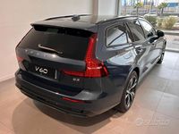 Nuova Volvo V60 Plus 197 CV (144 kW) 2025 Denim blu Station wagon
