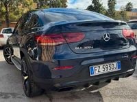 Usata Mercedes GLC300 Premium Plus 245 CV (180 kW) 2020 Blu Coupé