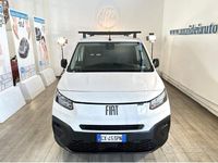 Usata Fiat Doblò 101 CV (74 kW) 2024 Bianco pastello Monovolume
