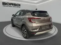 Usata Renault Captur Intens 101 CV (74 kW) 2023 Grigio medio tetto nero SUV