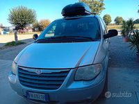 Usata Chrysler Grand Voyager 150 CV (110 kW) 2006 Grigio Monovolume